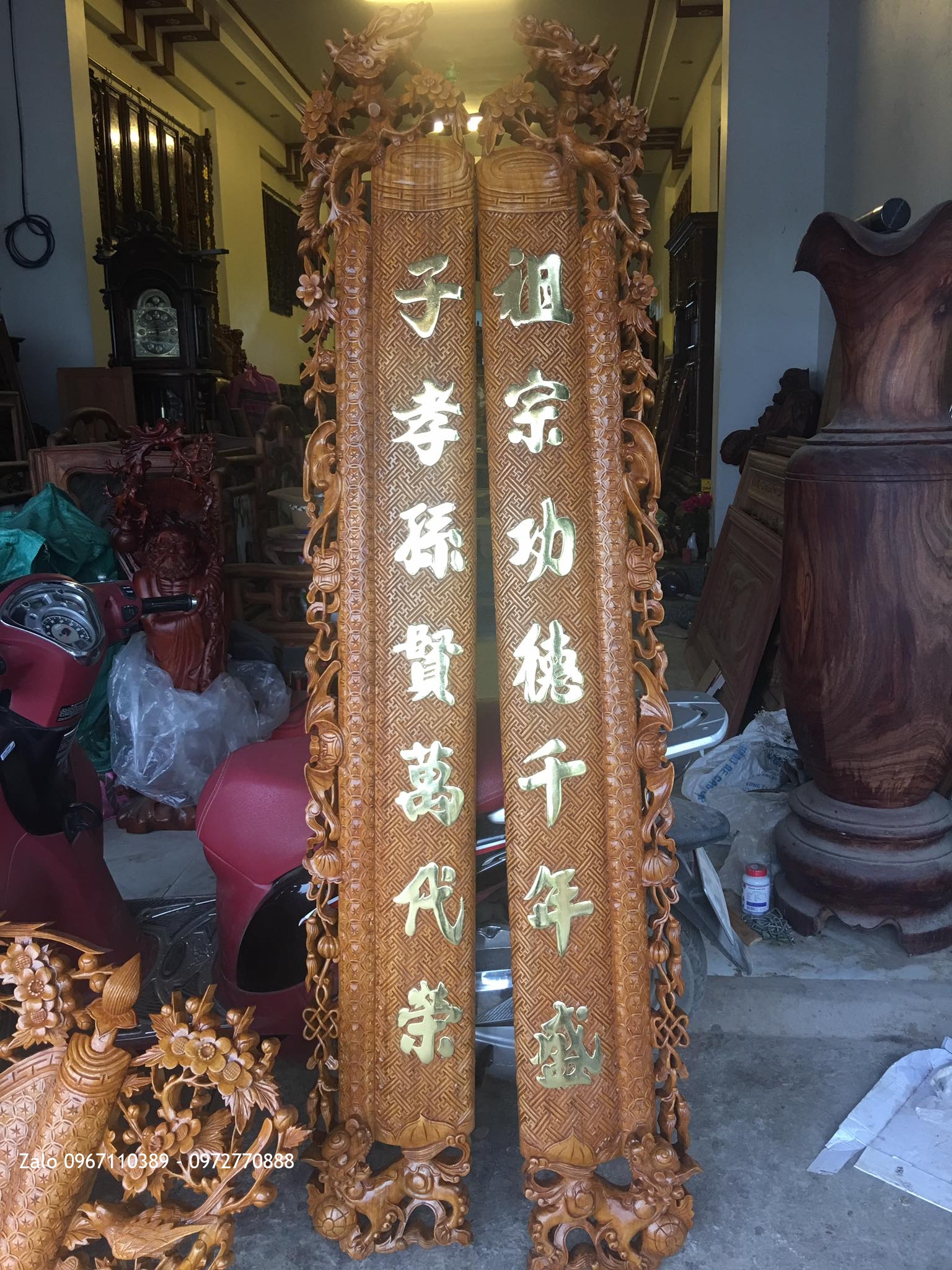 Cuốn Thư Câu Đối Mai Điểu Gỗ Gụ Chữ Dát Vàng . A Duy Thanh Trì HN.