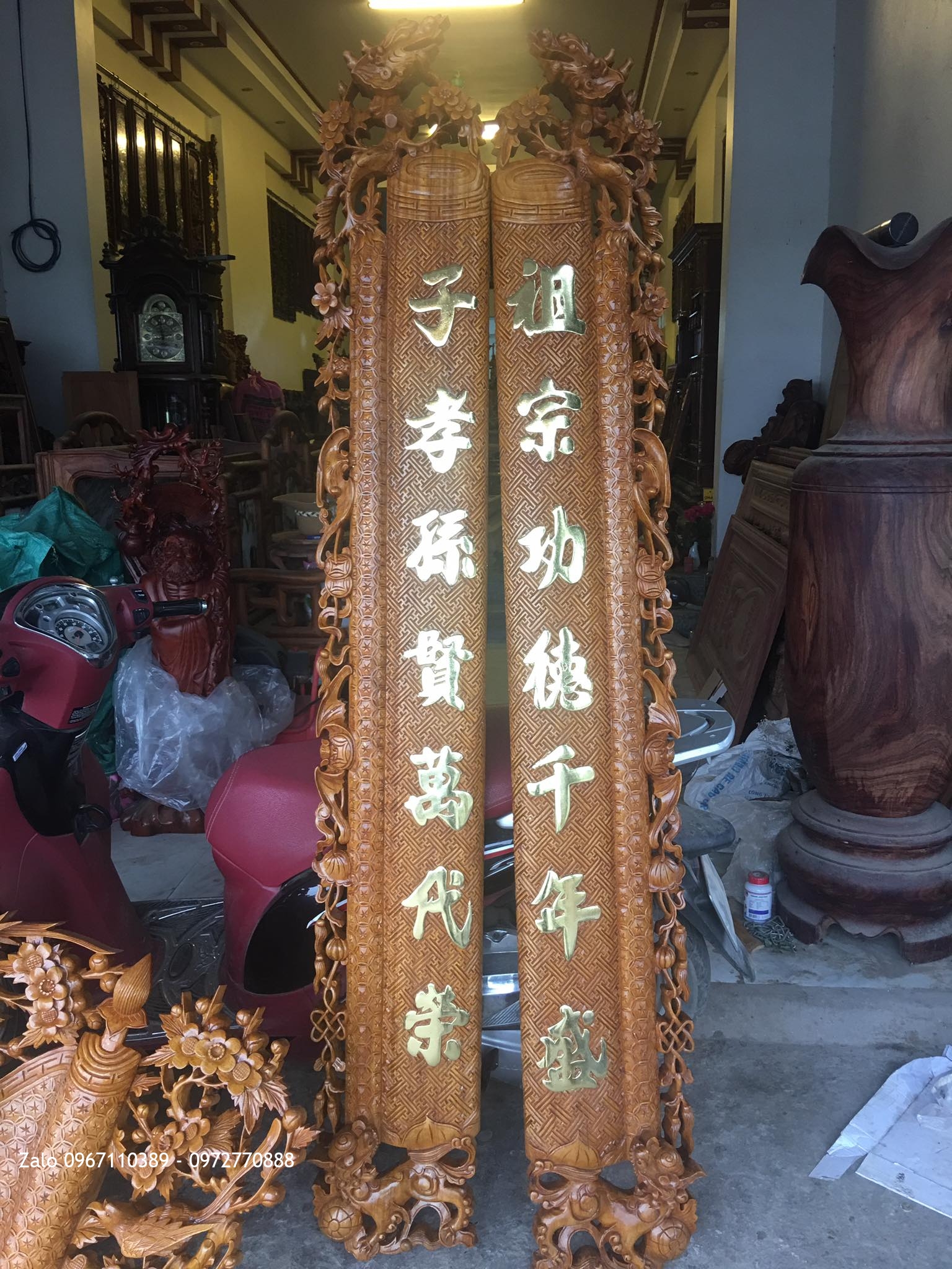 Cuốn Thư Câu Đối Mai Điểu Gỗ Gụ Chữ Dát Vàng . A Duy Thanh Trì HN.
