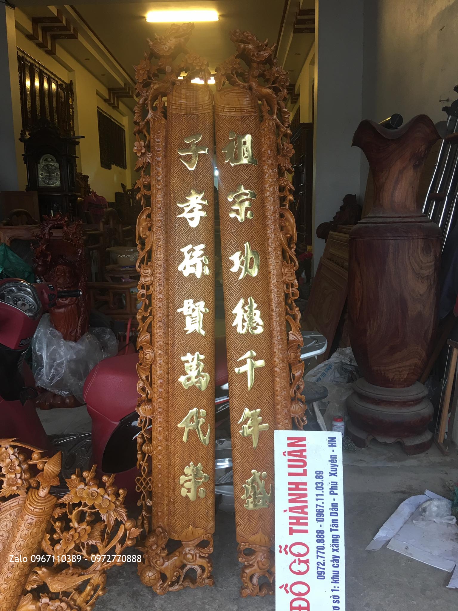 Cuốn Thư Câu Đối Mai Điểu Gỗ Gụ Chữ Dát Vàng . A Duy Thanh Trì HN::