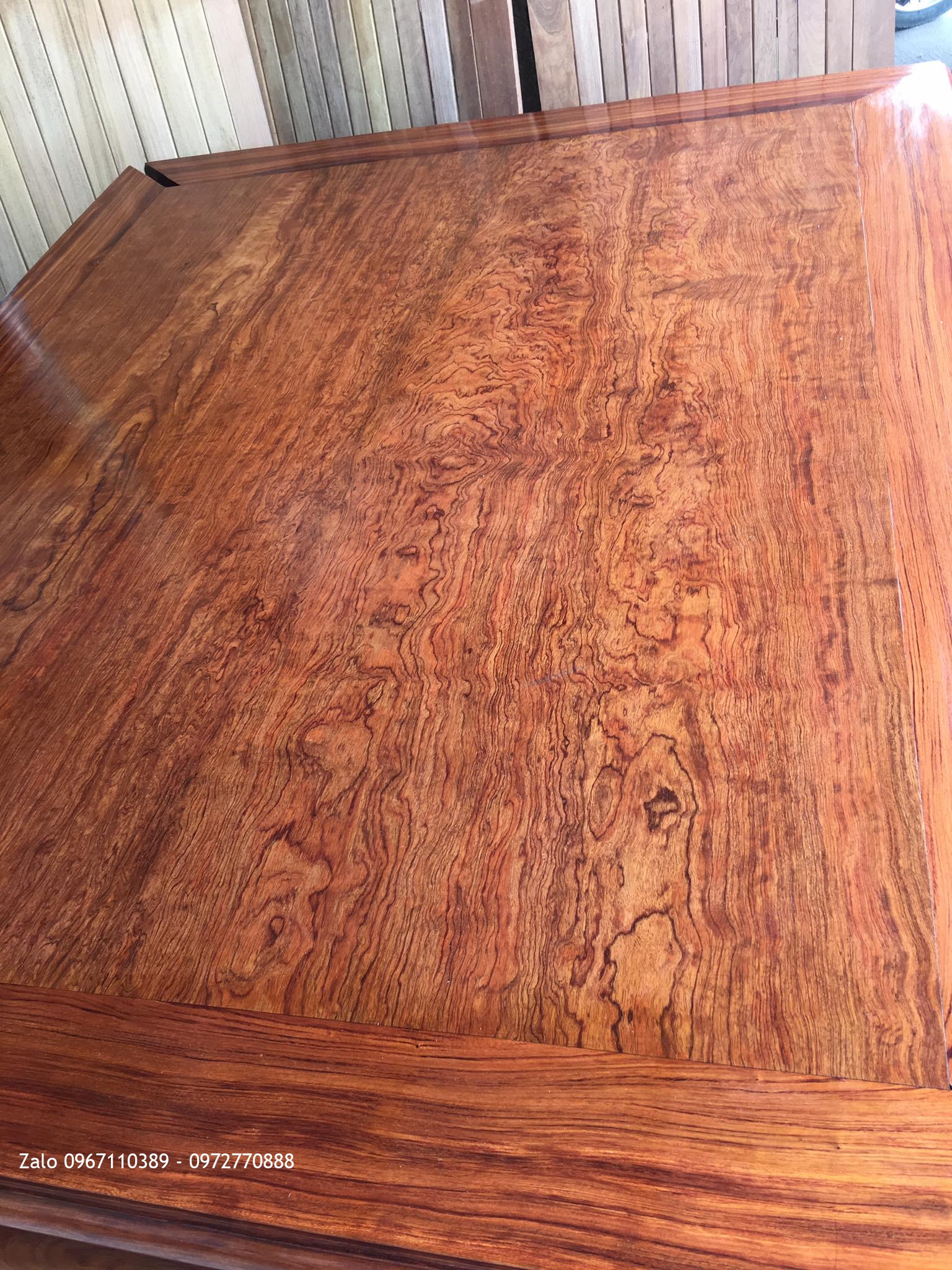 SẬP CẨM LAI 1 LÁ VÂN ĐẶC SẮC VÍP. A Hữu Hưng Yên