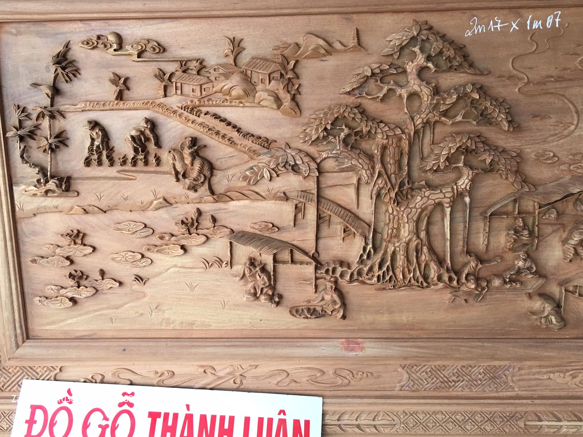 Tranh Gỗ Chợ Quê Gỗ Gụ. Gỗ Hương1