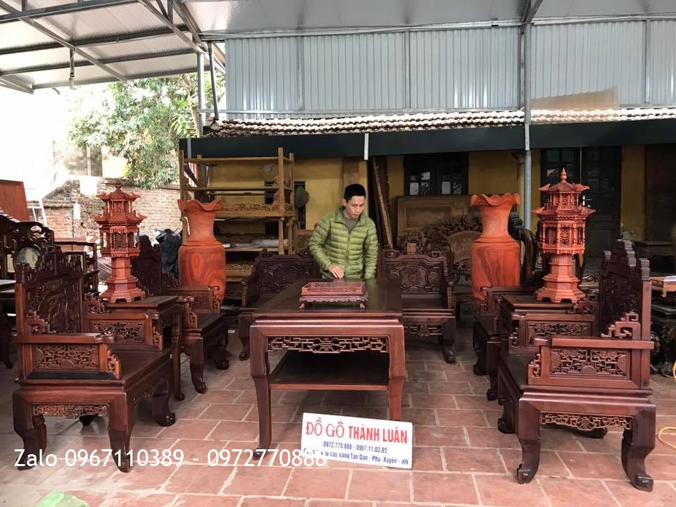 Bộ Trường Kỷ Huế Đục Tích Bát 8 Món Gỗ Gụ. C Thắng Bình Đà HN.