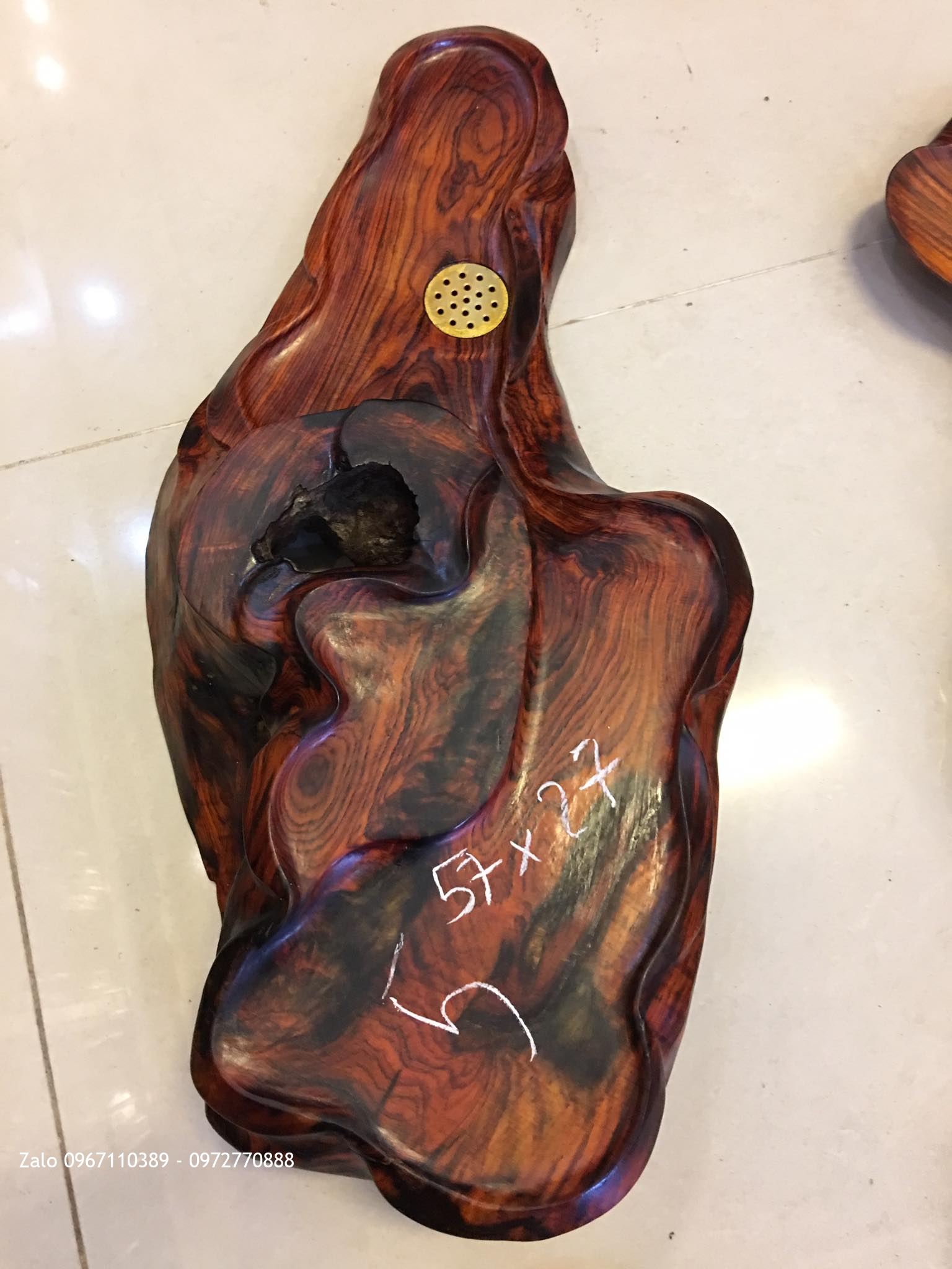 KHAY TRÀ GỐC GỖ TRẮC ĐỎ:.