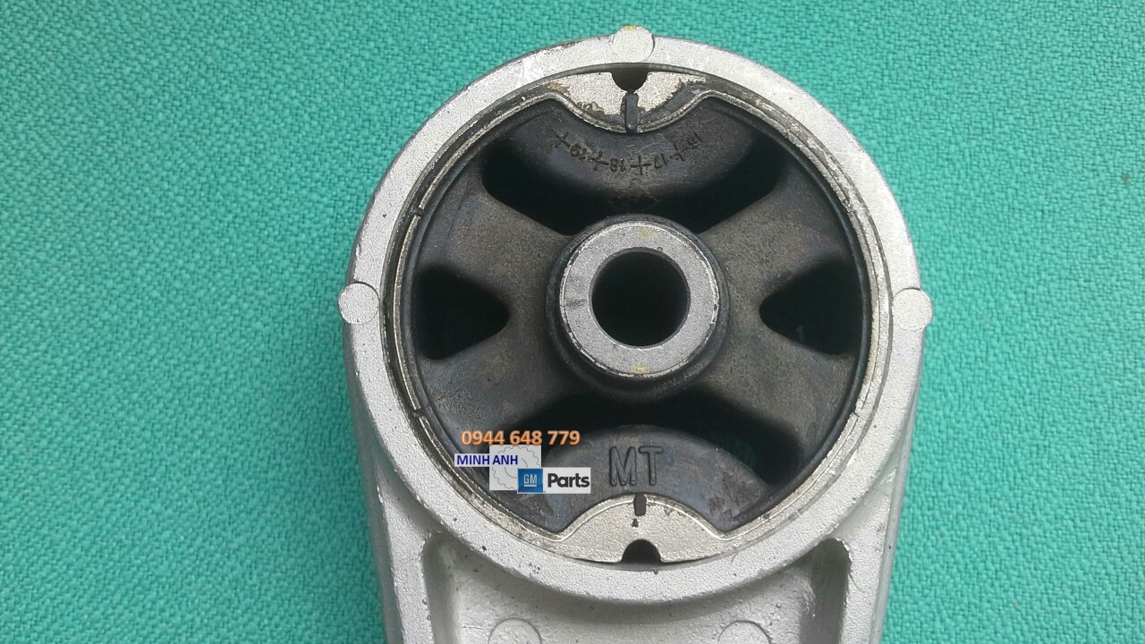 chan-may-sau-xe-spark-m300-chinh-hang-gm