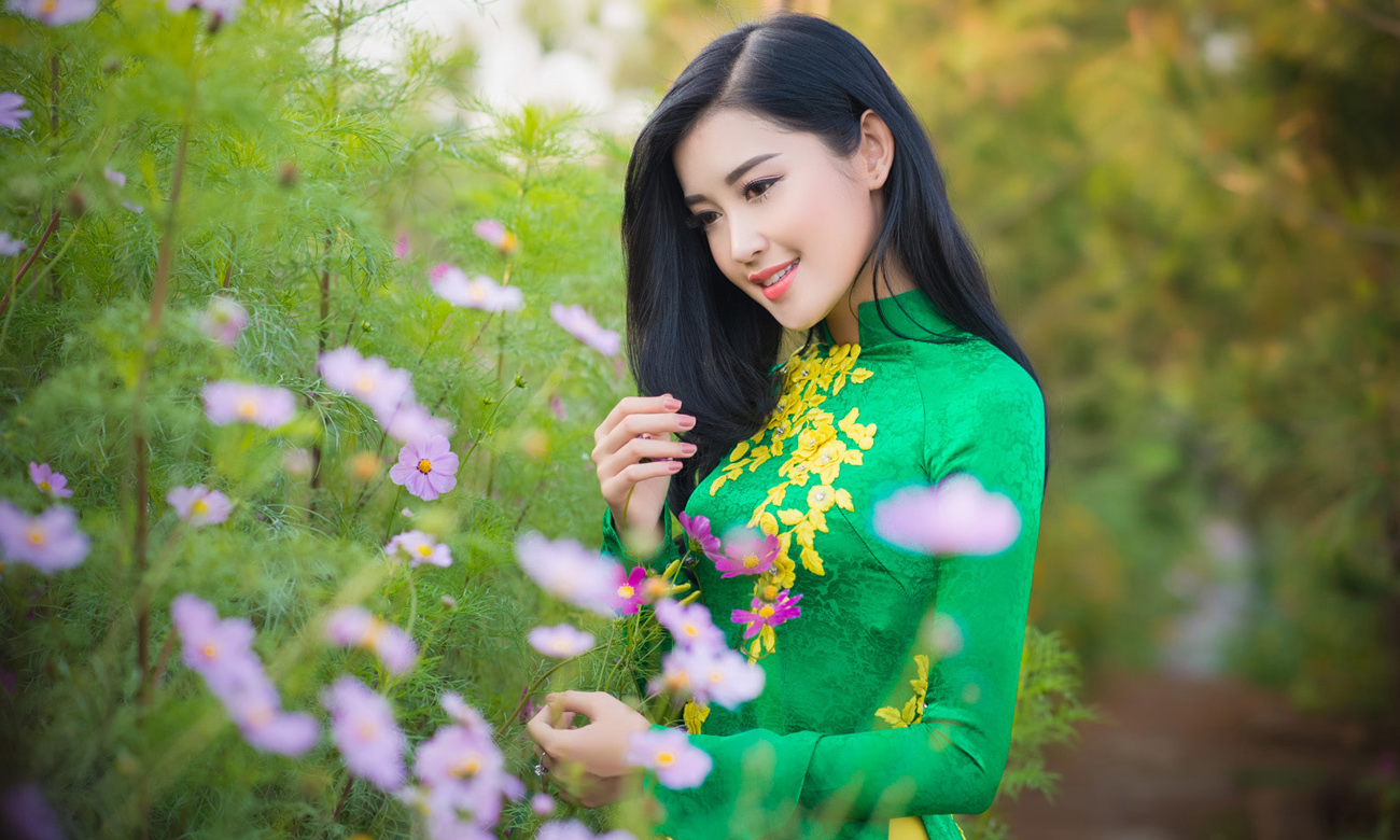 Á hậu Huyền My khoe chân dài miên man gây xao xuyến