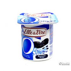 Sữa chua Elle&Vire vị mận 0.1% chất  béo hộp 125g