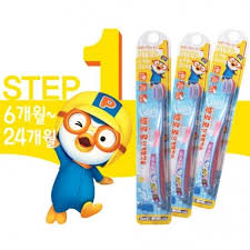 Bàn chải đánh răng trẻ em step 1 từ 6 -24 tháng pôro