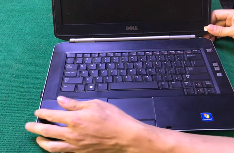 thay bàn phím DELL Latitude E5520