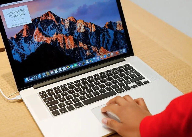 con trỏ macbook nhảy
