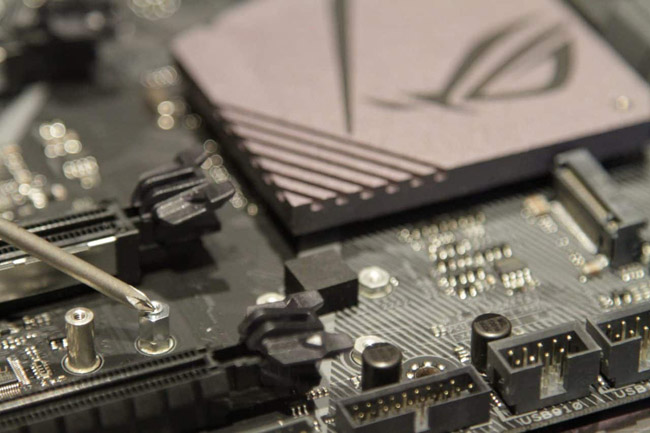 Hình 6 của Cách lắp ổ cứng SSD NVMe M.2?