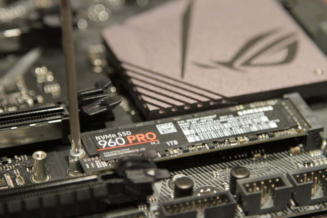 Hình 11 của Cách lắp ổ cứng SSD NVMe M.2?