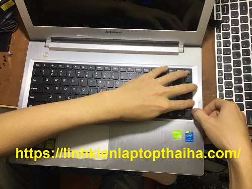 Thay bàn phím laptop Lenovo Z50-70