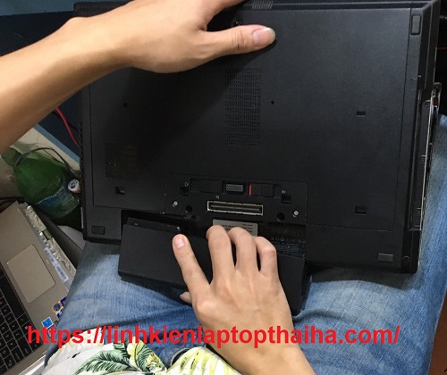 thay màn hình laptop HP 8570P