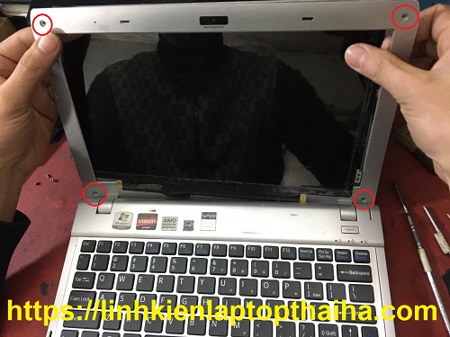 Thay màn hình laptop Sony Vaio VBCIB