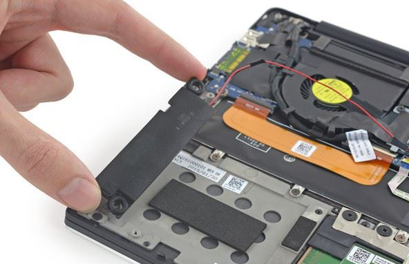 tháo rời bo mạch chủ