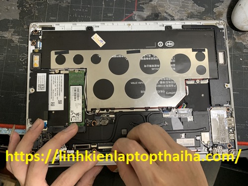 Thay bàn phím laptop Xiaomi Mi Air 12.5 Inch