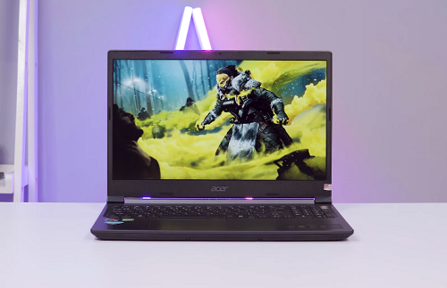 Màn hình laptop chơi game