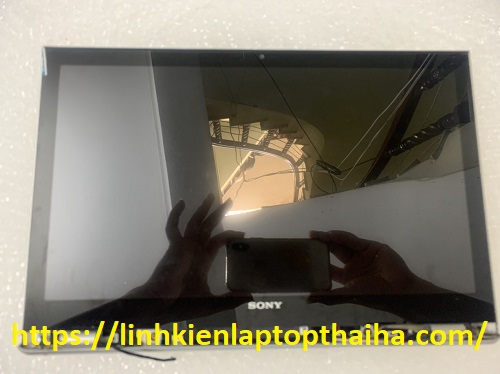 sửa màn hình laptop trắng 