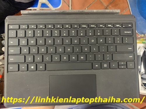 sửa bàn phím Surface Pro