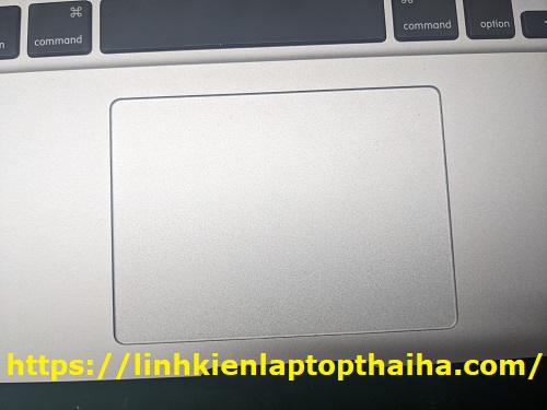 thay pin MacBook Air 