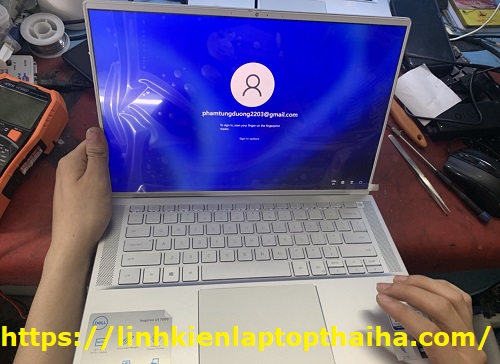 Thay màn hình laptop Dell Inspiron 14- 7000