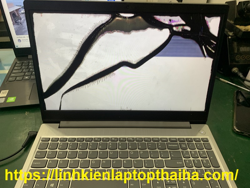 thay màn hình laptop Lenovo IdeaPad 3 15ADA05 81W1