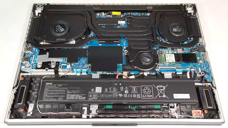 Thay pin laptop Asus ROG Strix SCAR 18