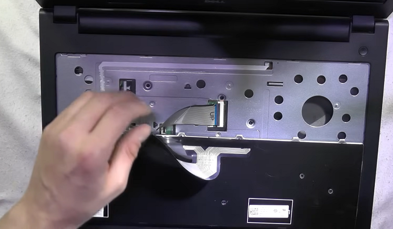 thay bàn phím laptop Dell Inspiron 15 3542