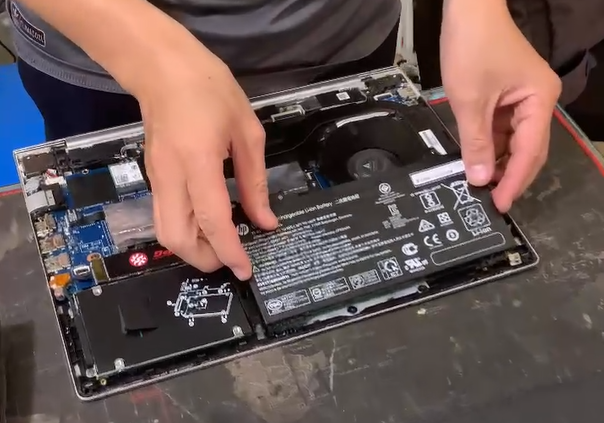 thay pin HP Probook 440 G6