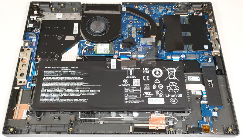 Hướng dẫn thay pin laptop Acer TravelMate P2