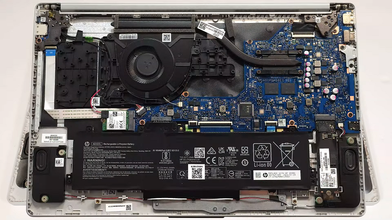 thay pin laptop HP 15 15-fc0000