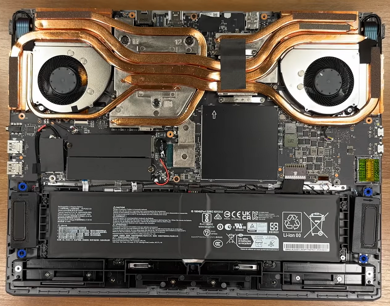 thay pin laptop MSI Vector 17 HX AI A2XW