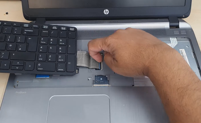 thay bàn phím laptop Hp 250 G10