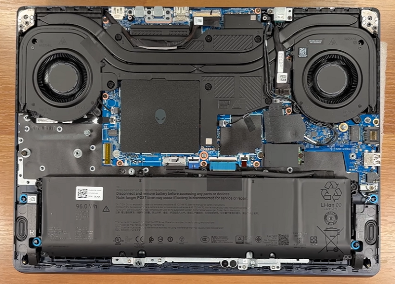 thay pin Dell Alienware 16 Aurora AC16250