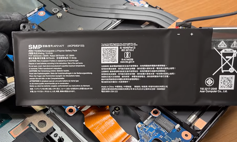 thay pin laptop Acer Nitro 18 AI AN18-61