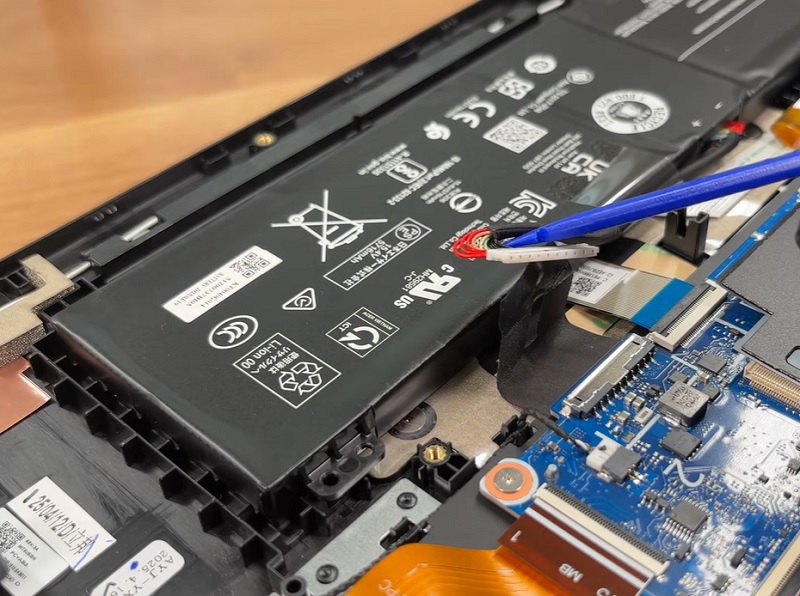 thay pin laptop Lenovo Legion 7A