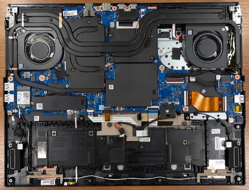 thay pin laptop Lenovo Legion 7A