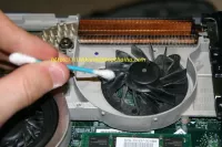 HẠ NHIỆT NGAY KHI PIN LAPTOP BỊ NÓNG
