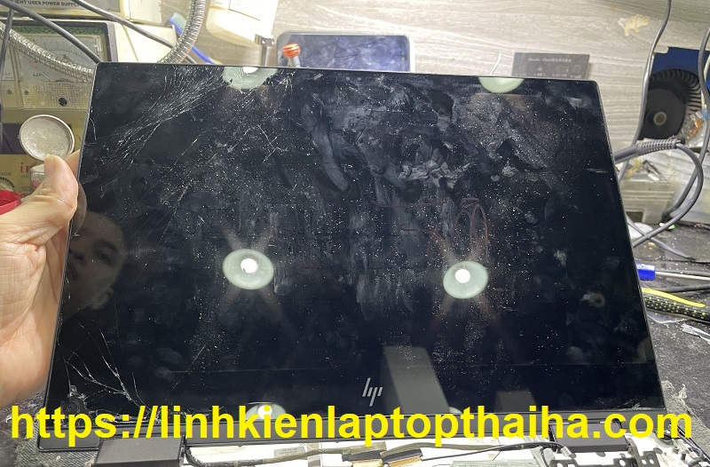 Dịch vụ thay màn hình laptop lấy ngay