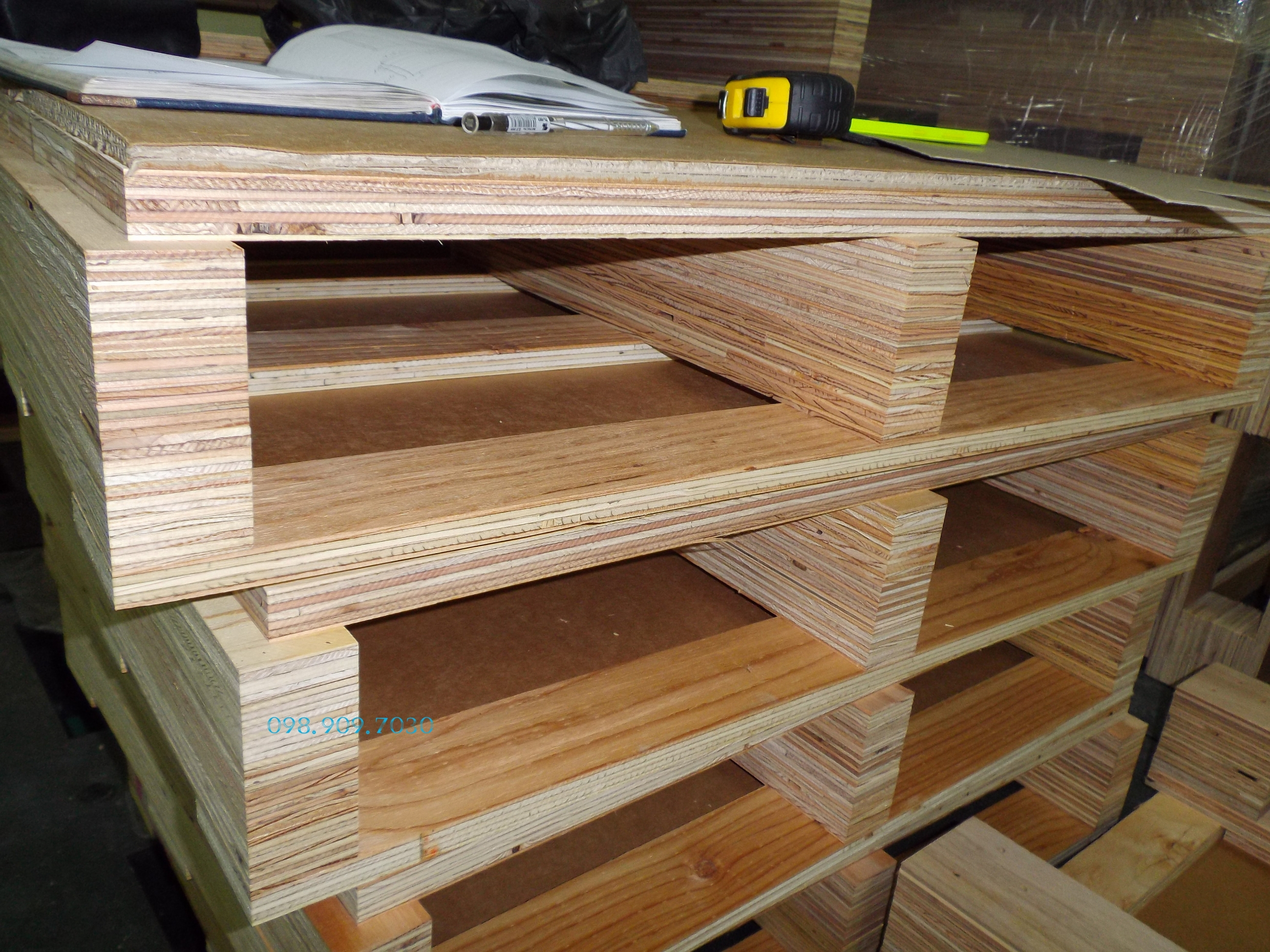 PALLET GỖ CÔNG NGHIỆP CAO CẤP