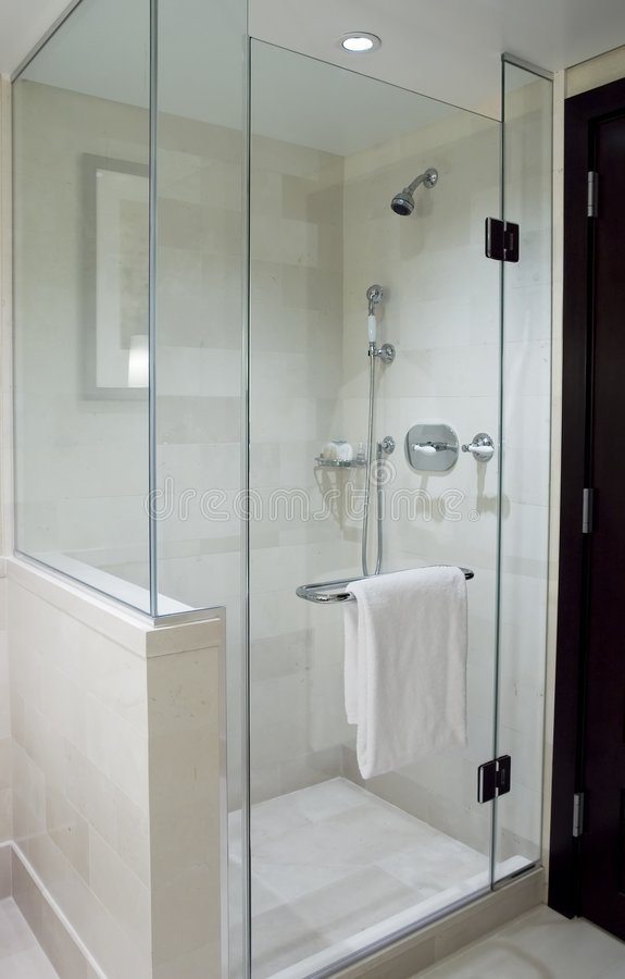 modern-shower-4053904