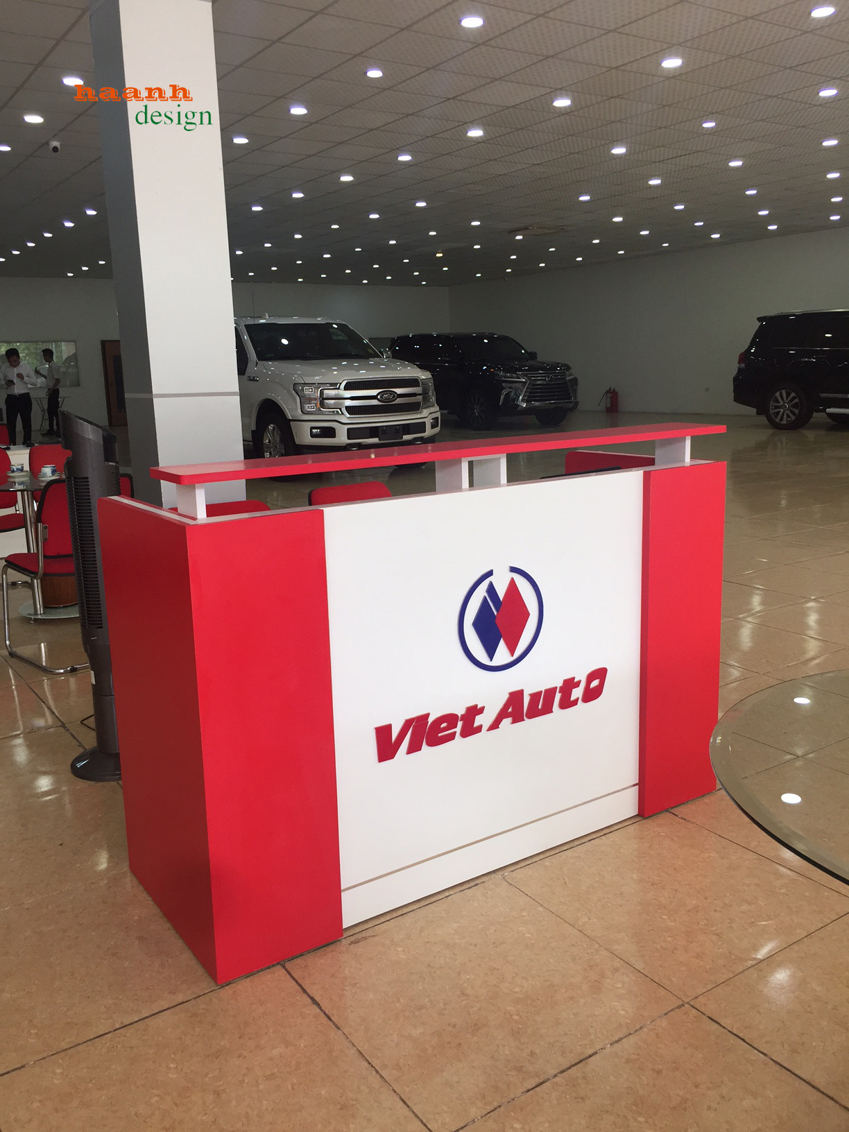 Quầy thu ngân hoàn thành showroom auto việt.