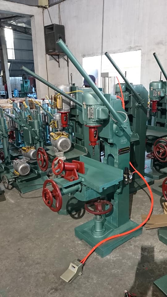 MÁY ĐỤC MỘNG VUÔNG THÂN GANG - HỆ HƠI ( ĐM-ĐMVGO32)