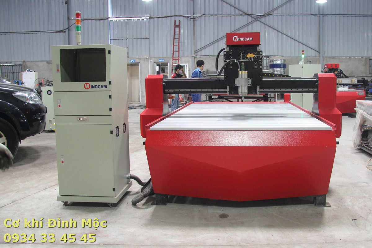 Máy đục CNC