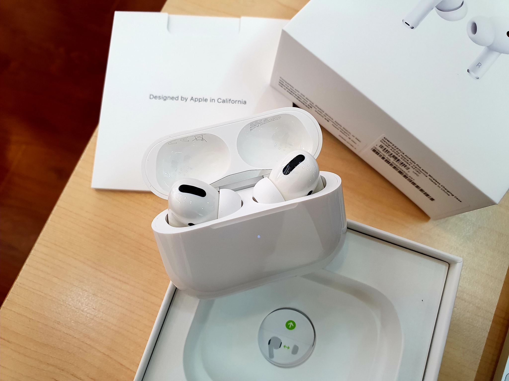 Tai Nghe Bluetooth Apple AirPods Pro 2021 Fullbox Chính Hãng Apple