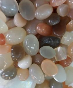 ĐÁ MẶT TRĂNG-RAINBOW MOONSTONE TỰ NHIÊN