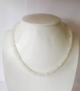 Vòng Cổ Đá Mặt Trăng