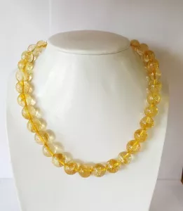 Vòng Cổ T. Anh Vàng