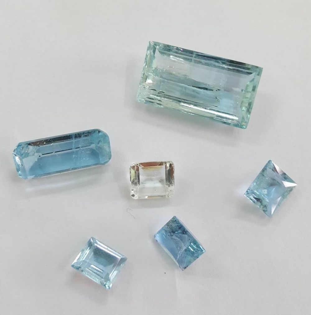 ĐÁ AQUAMARINE TỰ NHIÊN