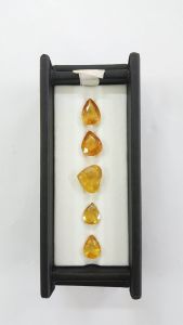 SAPPHIRE VÀNG TỰ NHIÊN
